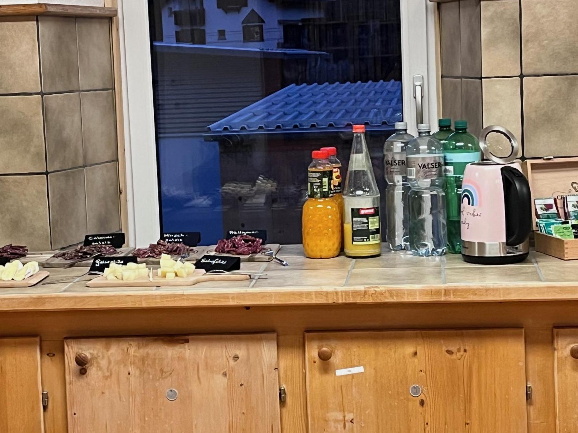 Jenaz Chrona Bed & Breakfast מראה חיצוני תמונה